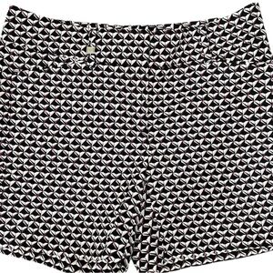 White House Black Market Shorts Size 0 Geometric Print Mid Rise Midi Stretch